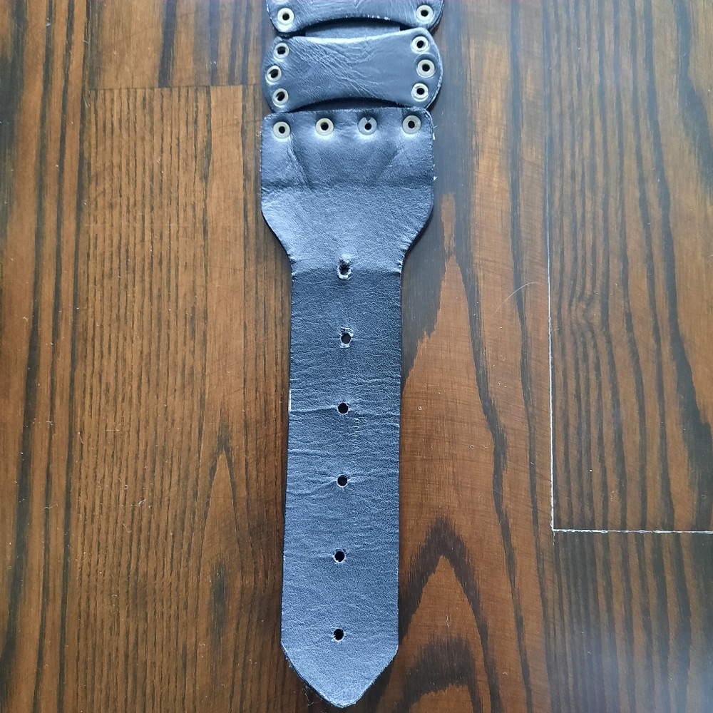 Axara Paris Nail Belt - Picture 6 of 8